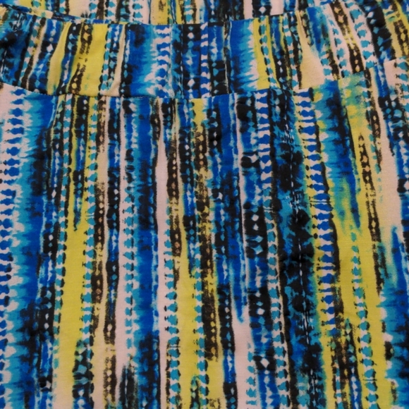 Life Style Blue Green Flowing Maxi Skirt Like New - Picture 3 of 5